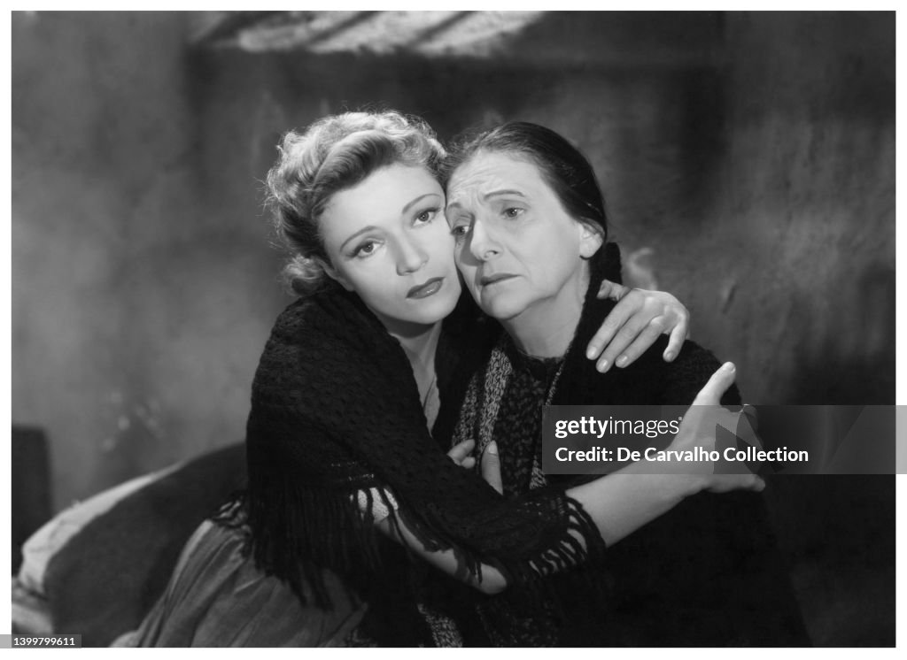 Annabella and Beulah Bondi in 'Tonight We Raid Calais'