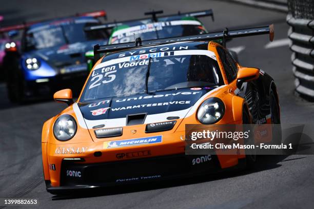 Larry ten Voorde of Netherlands and Team GP Elite leads the field during the Round 2 race of the Porsche Mobil 1 Supercup at Circuit de Monaco on May...