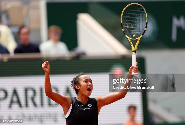 Leylah Fernandez of Canada celebrates after winning match point against Amanda Anisimova of The United States during the Women's Singles Fourth Round...