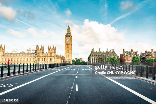 häuser des parlaments in london, gb - big ben stock-fotos und bilder