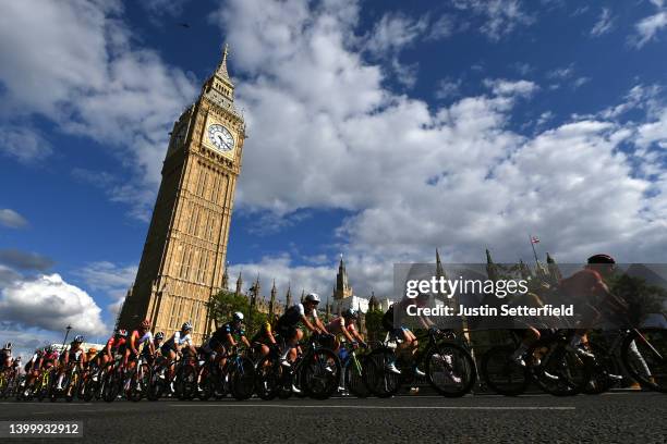 Clara Copponi of France and Team FDJ Nouvelle - Aquitaine Futuroscope, Josie Nelson of United Kingdom and Team Coop – Hitec Products, Marlen Reusser...