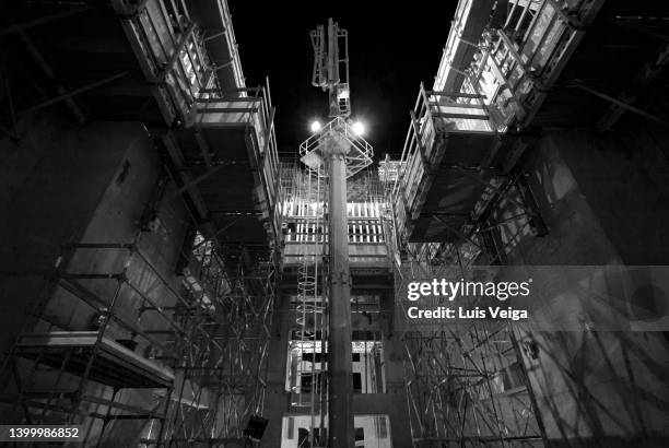 black and white photography of construction site on sao paulo, brazil - foundation a brazilian night stock pictures, royalty-free photos & images