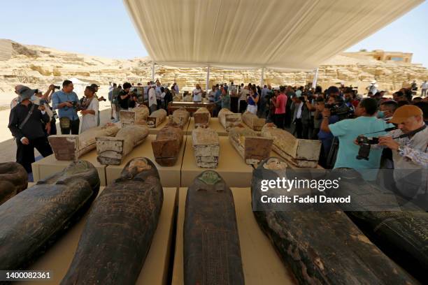 Archaeologic Cache Archaeological Discovery Photos and Premium High Res Pictures - Getty ...