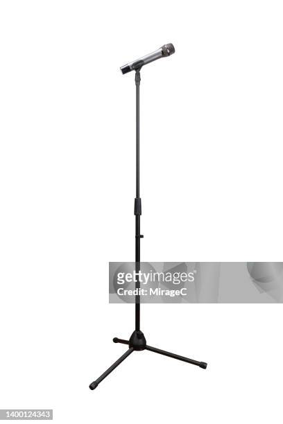 dynamic microphone on stand isolated on white - microphone stand - fotografias e filmes do acervo