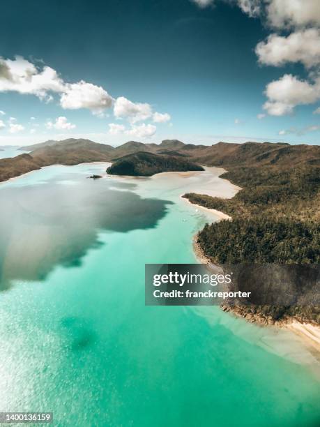 aerial view of whitsunday island - whitehaven beach stockfoto's en -beelden