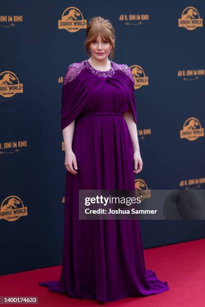 Bryce Dallas Howard attends the "Jurassic World: Ein neues Zeitalter" Photocall at Medienpark on May 30, 2022 in Cologne, Germany.