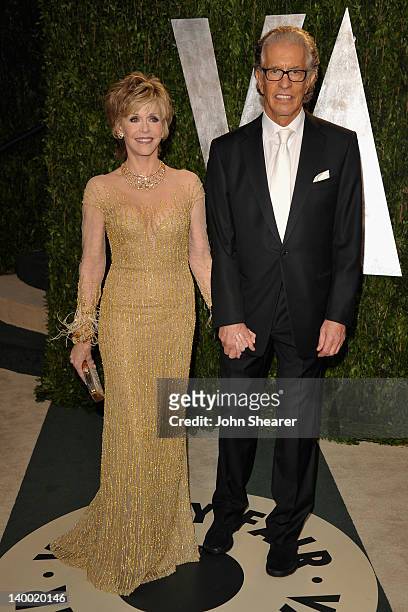 Actress Jane Fonda and producer Richard Perry arrive at the 2012 Vanity Fair Oscar Party hosted by Graydon Carter at Sunset Tower on February 26,...