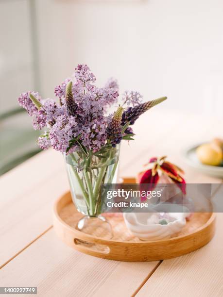 table setting decor with bouquet of lilacs and tray - table setting design scandinavian imagens e fotografias de stock