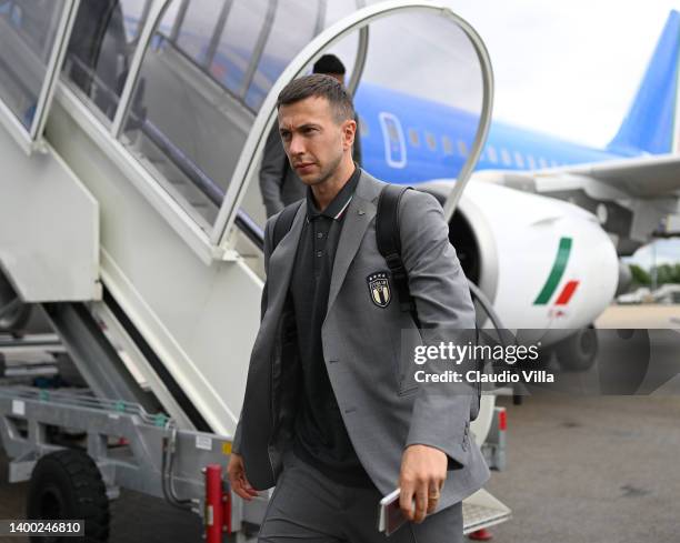 Federico Bernardeschi of Italy arrives at Luton Airport on May 31, 2022 in Luton, England.