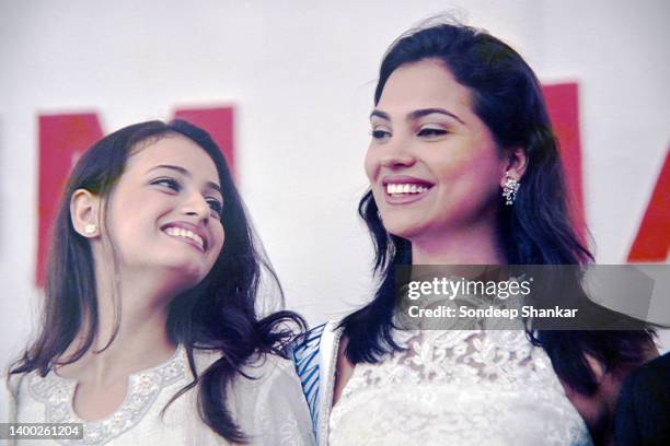 Lara Dutta was crowned Miss Universe and Dia Mirza was Miss Asia Pacific. Both made their Bollywood debuts soon after.