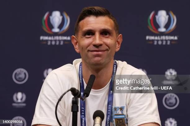 Emiliano Martinez of Argentina speaks to the media during the Argentina Press Conference at Wembley Stadium on May 31, 2022 in London, England.