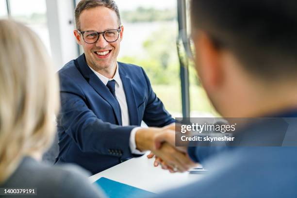 Banker Hello 158 Banker Greeting Customer Stock Photos, High-Res Pictures, and ...