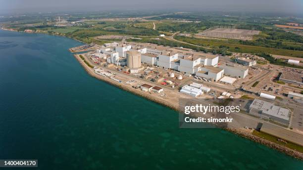 darlington nuclear generating station - central de energia nuclear imagens e fotografias de stock