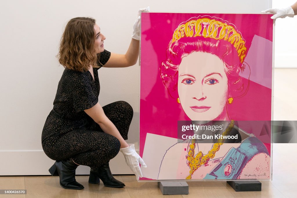 Warhol's 1985 Print Of Queen Elizabeth Unveiled Ahead Of Auction In London