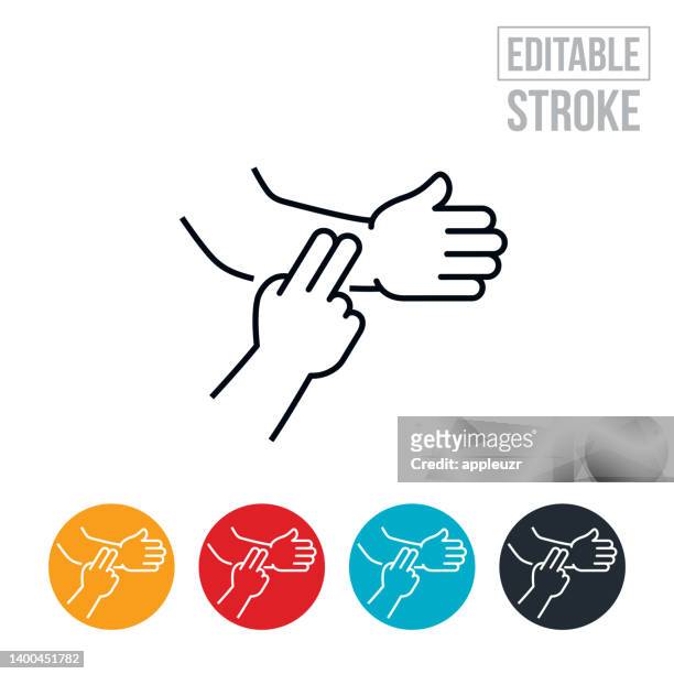 stockillustraties, clipart, cartoons en iconen met hand checking pulse on wrist of other arm thin line icon - editable stroke - naar de hartslag luisteren