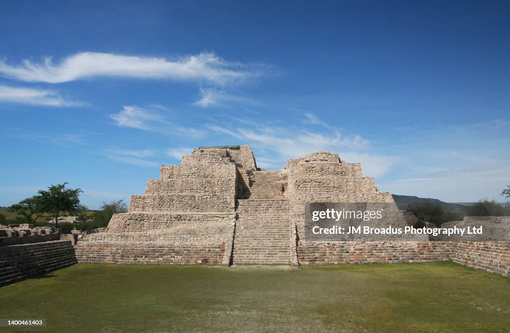 Canadian Pyramids Canada De La Virgen Pyramid High-Res Stock Photo - Getty Images