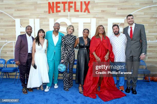 Jaleel White, Maria Botto, Kenny Smith, Heidi Gardner, Jordan Hull, Queen Latifah, Adam Sandler, and Juancho Hernangomez attend the Netflix World...