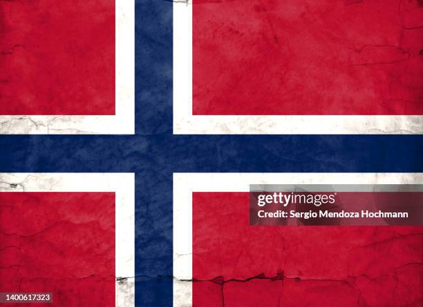 flag of norway with a grunge texture - norway flag fotografías e imágenes de stock