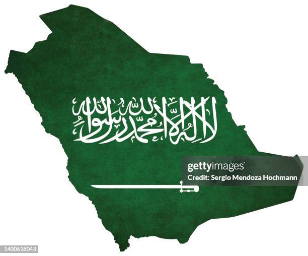 map of saudi arabia with a saudi arabian flag with a grunge texture - saudi arabian flag stockfoto's en -beelden