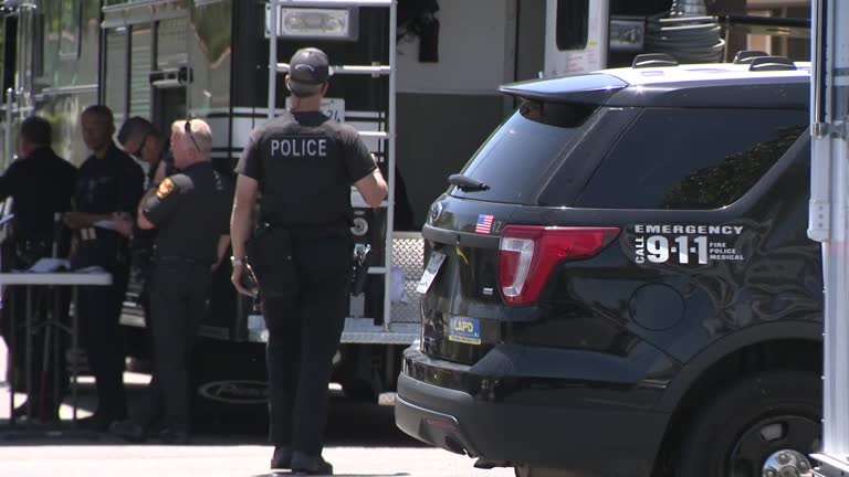 Lapd Forensics 38 Lapd Swat Officers Stock Videos, Footage, & 4K Video Clips - Getty ...