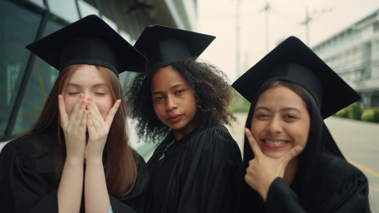 Walk In Graduation 86 High School Graduation Walk Stock Videos, Footage, & 4K Video Clips ...