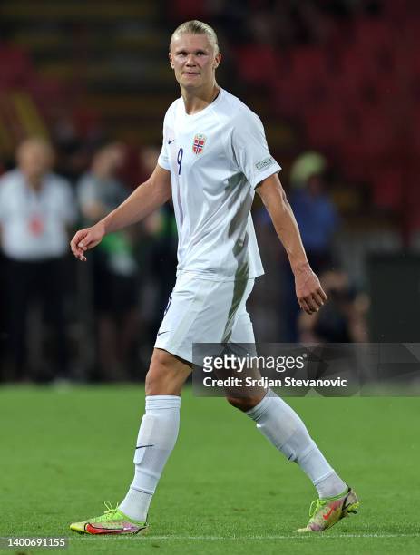 Erling Haaland of Norway is substituted during the UEFA Nations League League B Group 4 match between Serbia and Norway at Stadion Rajko Mitić on...