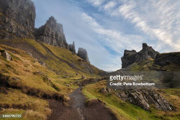 rock formations on the quiraing - rock formation landscape stock pictures, royalty-free photos & images