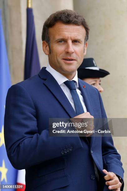 French President Emmanuel Macron awaits European Commission President Ursula von der Leyen prior to a working lunch at the Elysee Palace on June 03,...