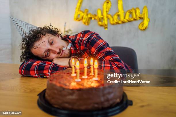 when no one shows up for your birthday - sad birthday stock pictures, royalty-free photos & images