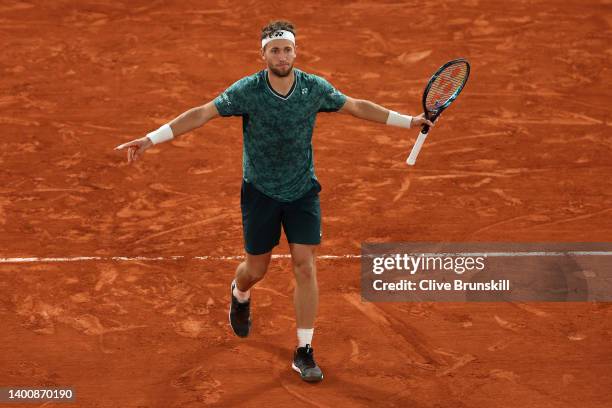 Casper Ruud of Norway celebrates match point against Marin Cilic of Croatia during the Men's Singles Semi Final match on Day 13 of The 2022 French...