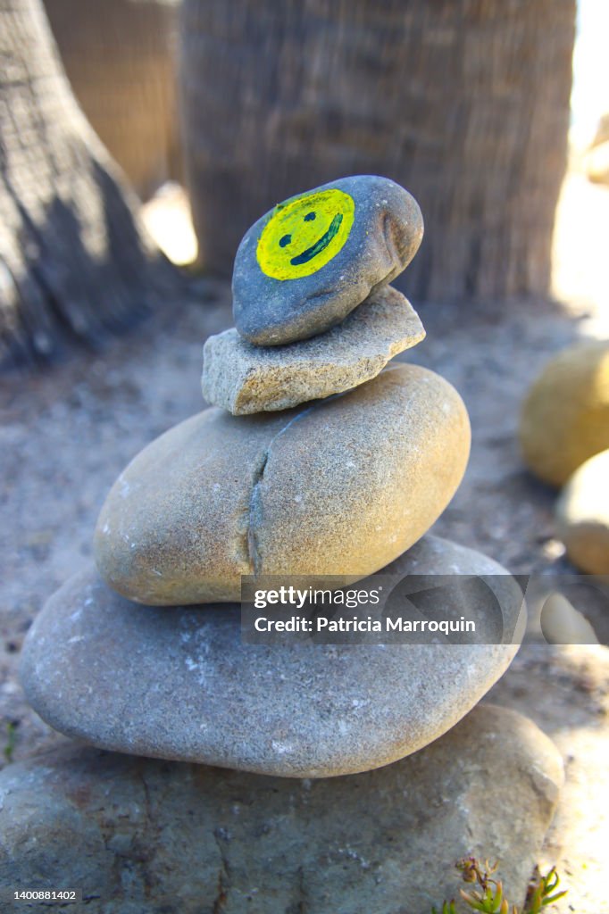 Smiling Rocks Real Smiley Face Rock Cairn High-Res Stock Photo - Getty Images