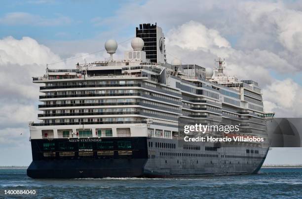 Nieuw Statendam, a 99,902 GT Pinnacle-class cruise ship operated by Holland America Line , a division of Carnival Corporation & plc., sails the Tagus...