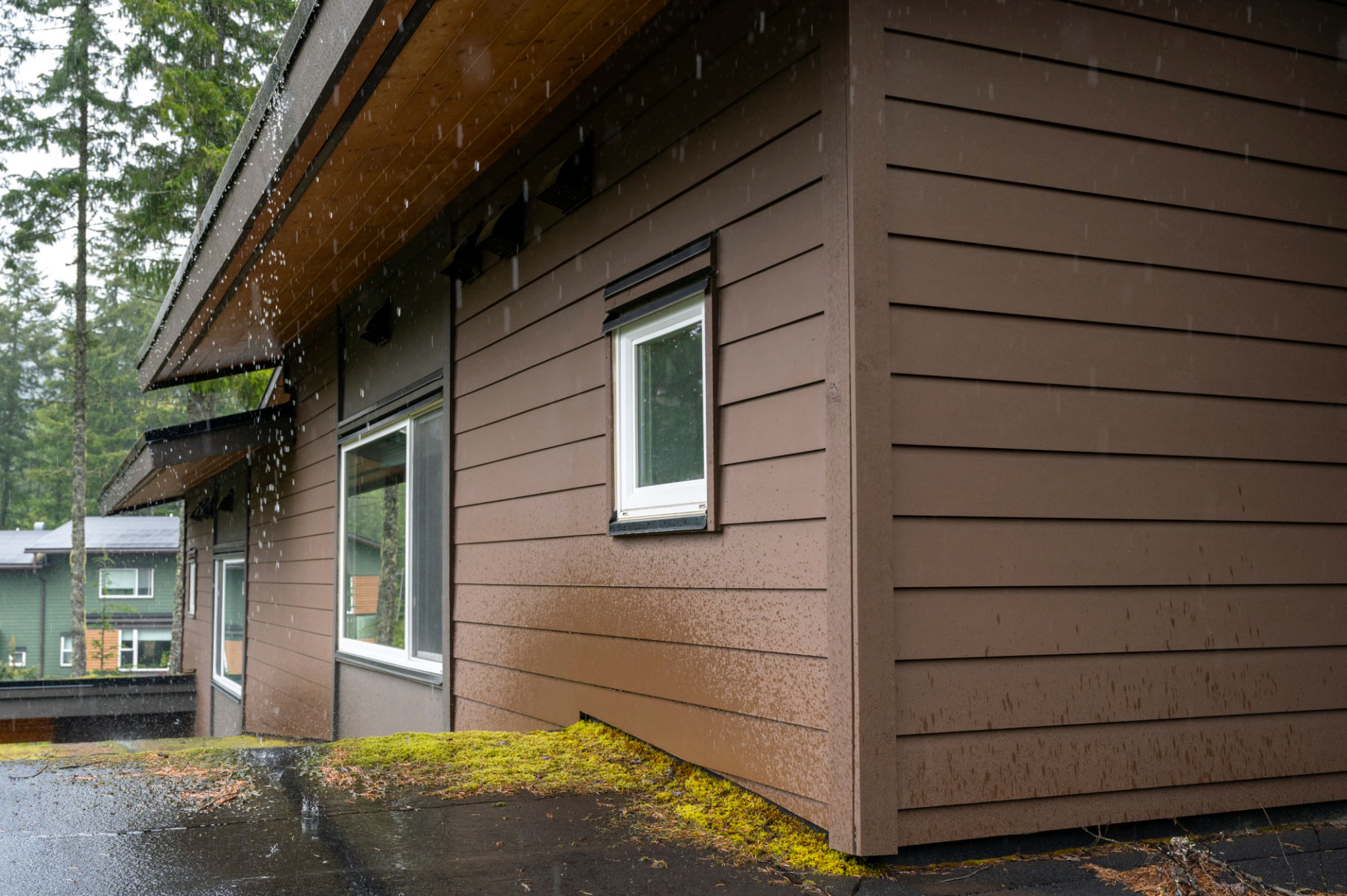 home exterior gutter