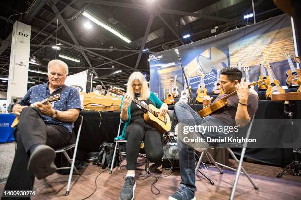 Jeff Linsky Jennifer Linsky Photos and Premium High Res Pictures - Getty Images