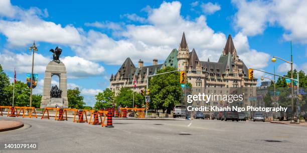 downtown ottawa, ontario, canada. - ottawa downtown stock pictures, royalty-free photos & images