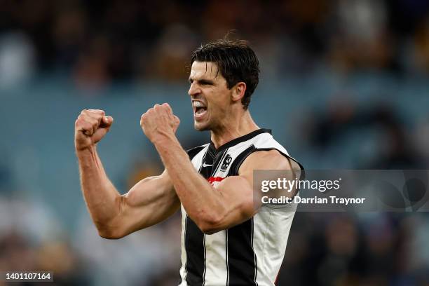 Scott Pendlebury of the Magpies celebrates on the final sirern during the round 12 AFL match between the Hawthorn Hawks and the Collingwood Magpies...