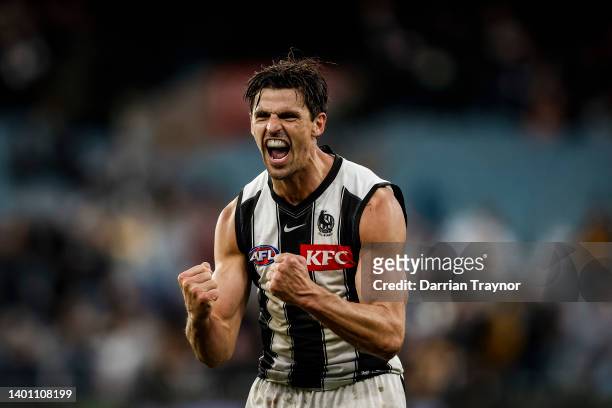 Scott Pendlebury of the Magpies celebrates on the final sirern during the round 12 AFL match between the Hawthorn Hawks and the Collingwood Magpies...