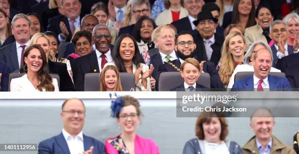 Catherine, Duchess of Cambridge, Princess Charlotte of Cambridge, Prince George of Cambridge, Prince William, Duke of Cambridge # watch Paddington...