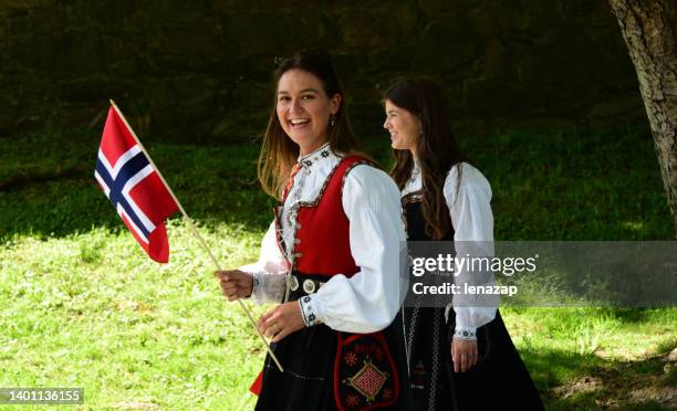 norwegian citizens celebrate the constitution day. - independence day stock pictures, royalty-free photos & images