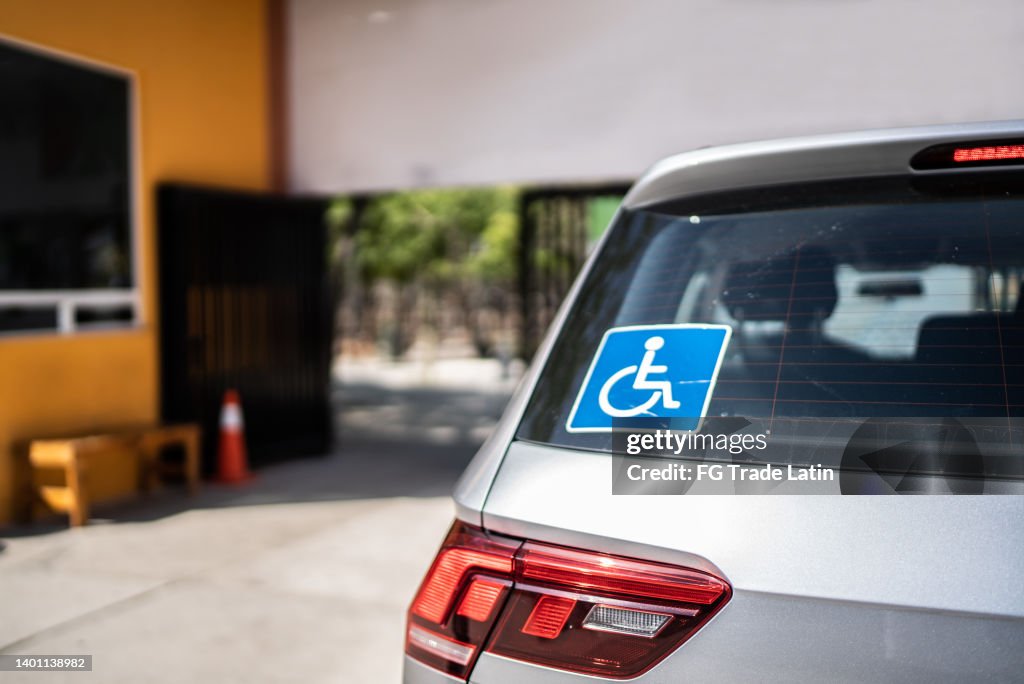 Sign of disabled car person