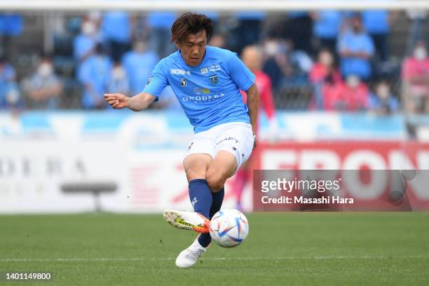 Koki Ogawa of Yokohama FC in action during the J.LEAGUE Meiji Yasuda J2 20th Sec. Match between Yokohama FC and Tokyo Verdy at NHK Spring Mitsuzawa...