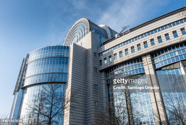paul-henri spaak building of the european parliament - tranquility base stock pictures, royalty-free photos & images