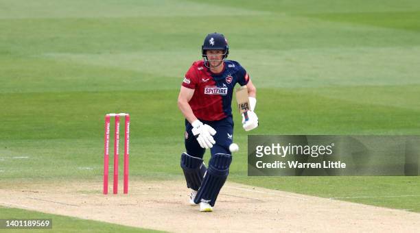 Joe Denly of Kent Spitfires bats during the Vitality T20 Blast match between Kent Spitfires and Middlesex at The Spitfire Ground on June 05, 2022 in...