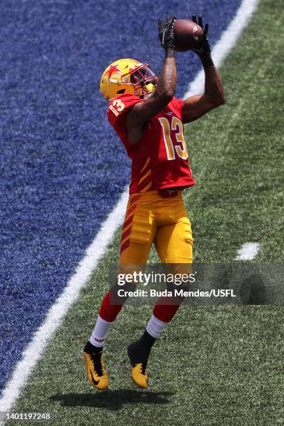 Maurice Alexander of the Philadelphia Stars catches the ball in the second quarter of the game against the Michigan Panthersat Legion Field on June...