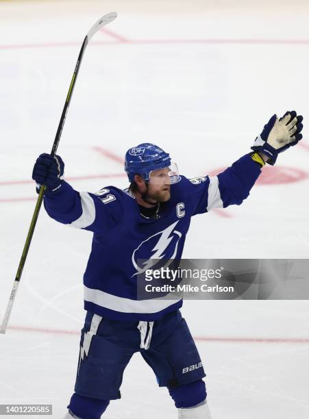 Power Play Goal Scored by Steven Stamkos of the Tampa Bay Lightning assisted by Corey Perry and Nikita Kucherov during the third period against the...