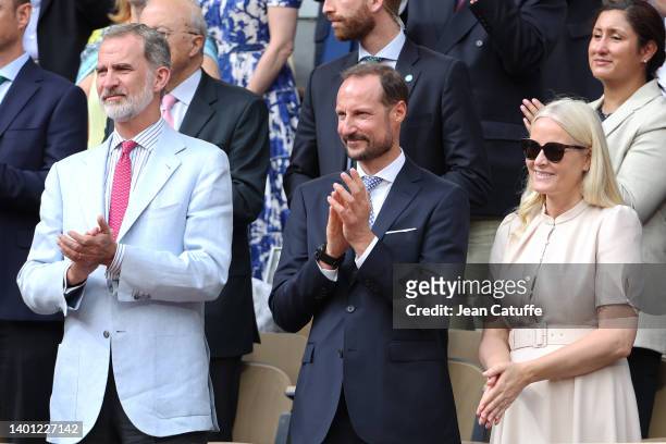 King of Spain Felipe VI, Haakon, Crown Prince of Norway and Mette-Marit, Crown Princess of Norway attend the Men's Singles Final match on Day 15 of...