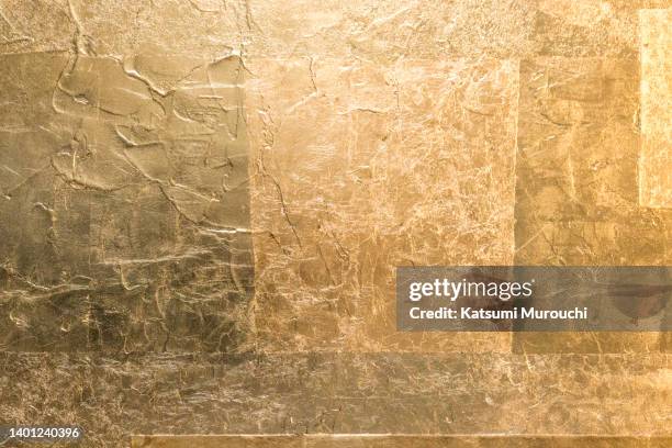 gold leaf design wall texture background - bladgoud stockfoto's en -beelden