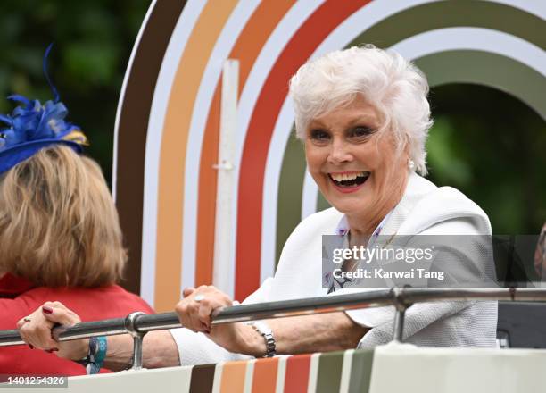 Jo Rippon 670 Angela Rippon Photos Stock Photos, High-Res Pictures, and Images ...
