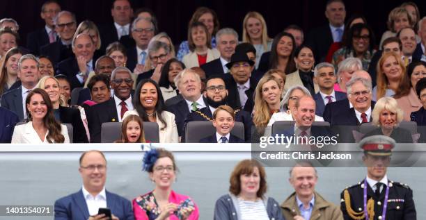 Catherine, Duchess of Cambridge, Princess Charlotte of Cambridge, Prince George of Cambridge, Prince William, Duke of Cambridge # watch Paddington...