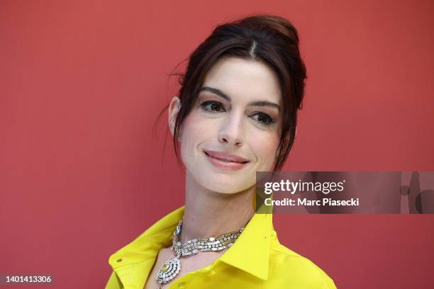 Anne Hathaway attends the BVLGARI EDEN THE GARDEN OF WONDERS on June 06, 2022 in Paris, France.